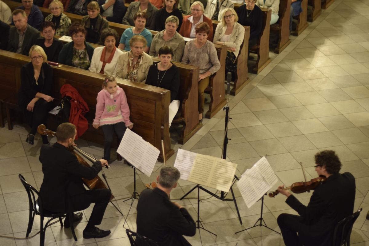 Koncert organowy Julianny Petzuch i rozdanie statuetek św. Bartłomieja_20